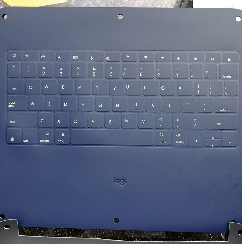 UV-Festkörperlaser schälen Farbe auf Laptop-Tastatur